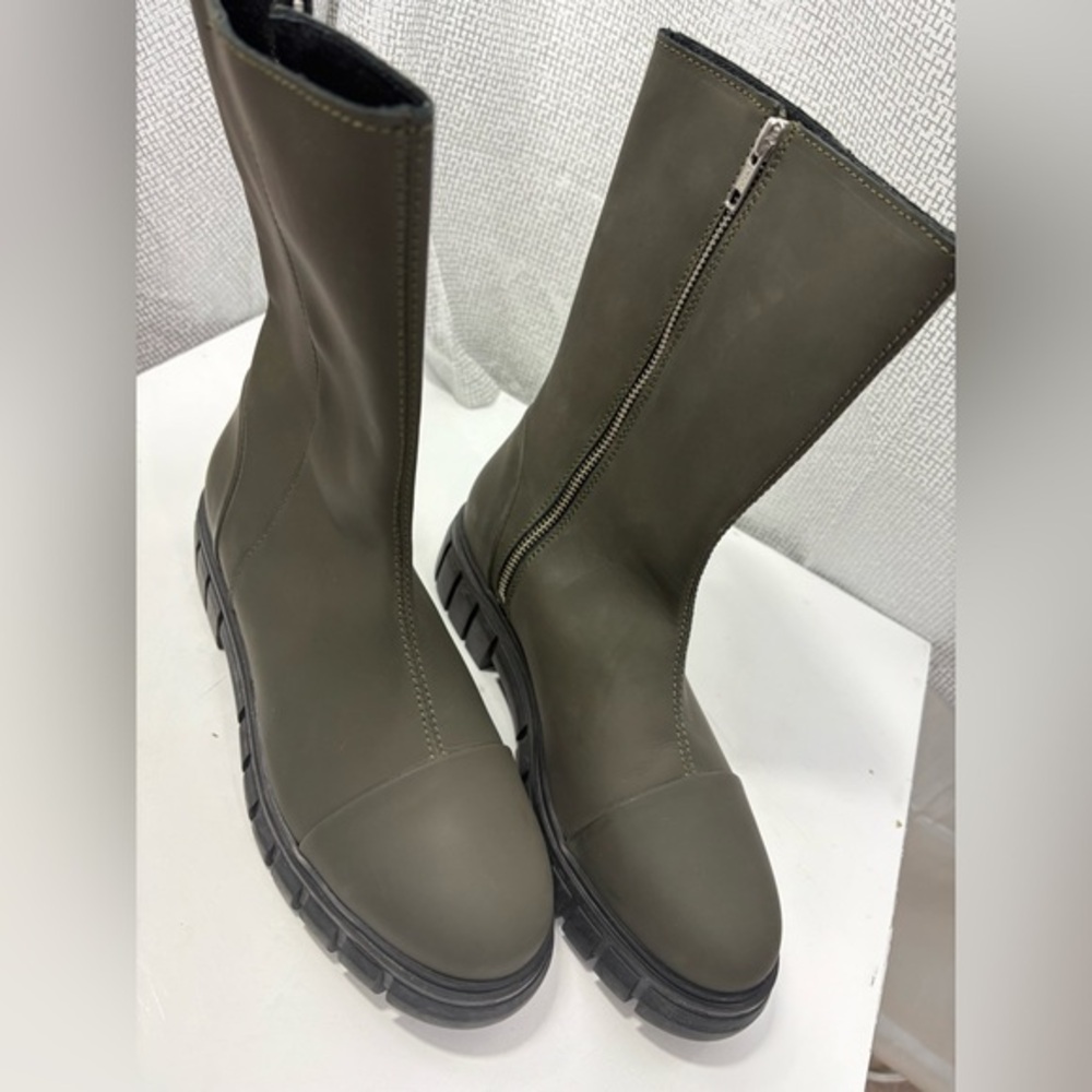 Anthropologie’s brand Shoe the Bear Olive color Women's Chore Boots Size 40